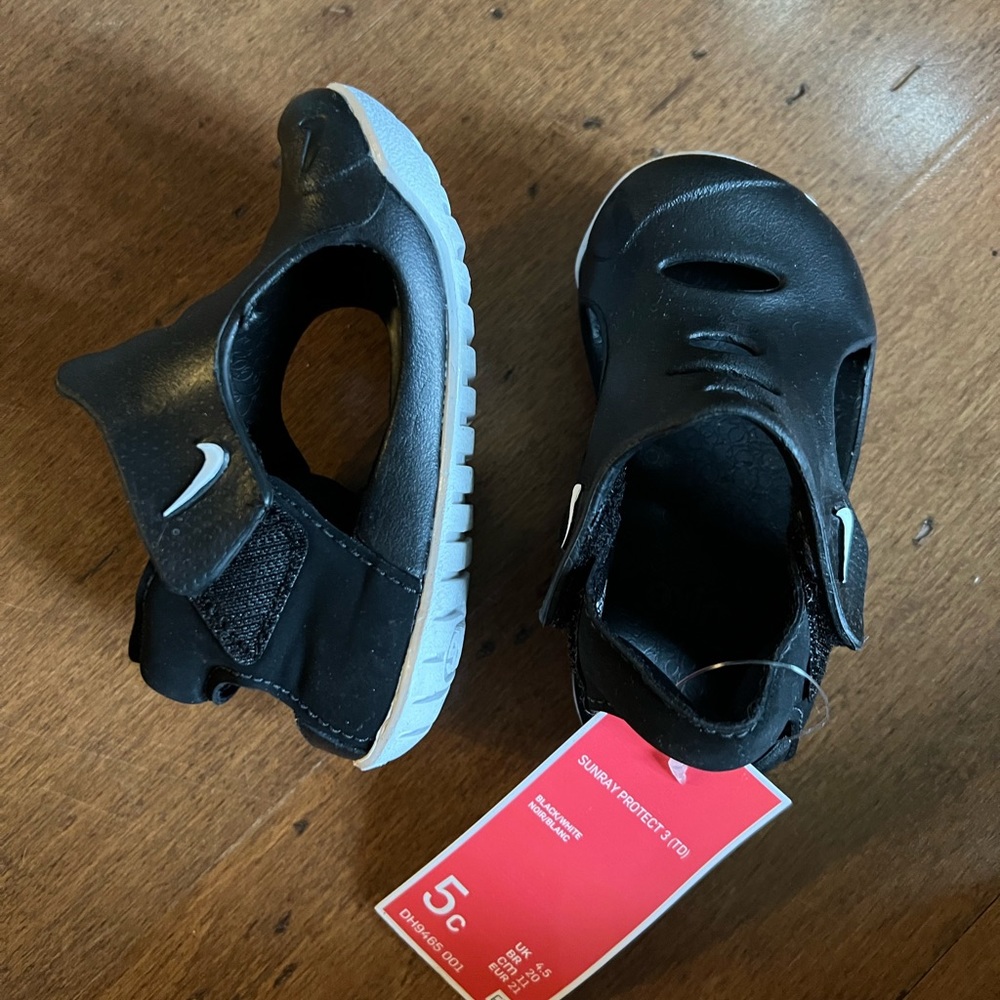 Baby size 5 nike summer shoes